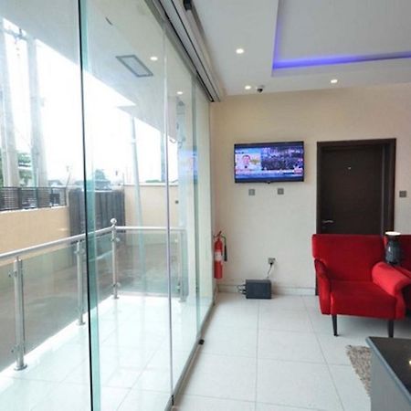 Lakeem Suites Agboyin Surulere Lagos Exterior photo